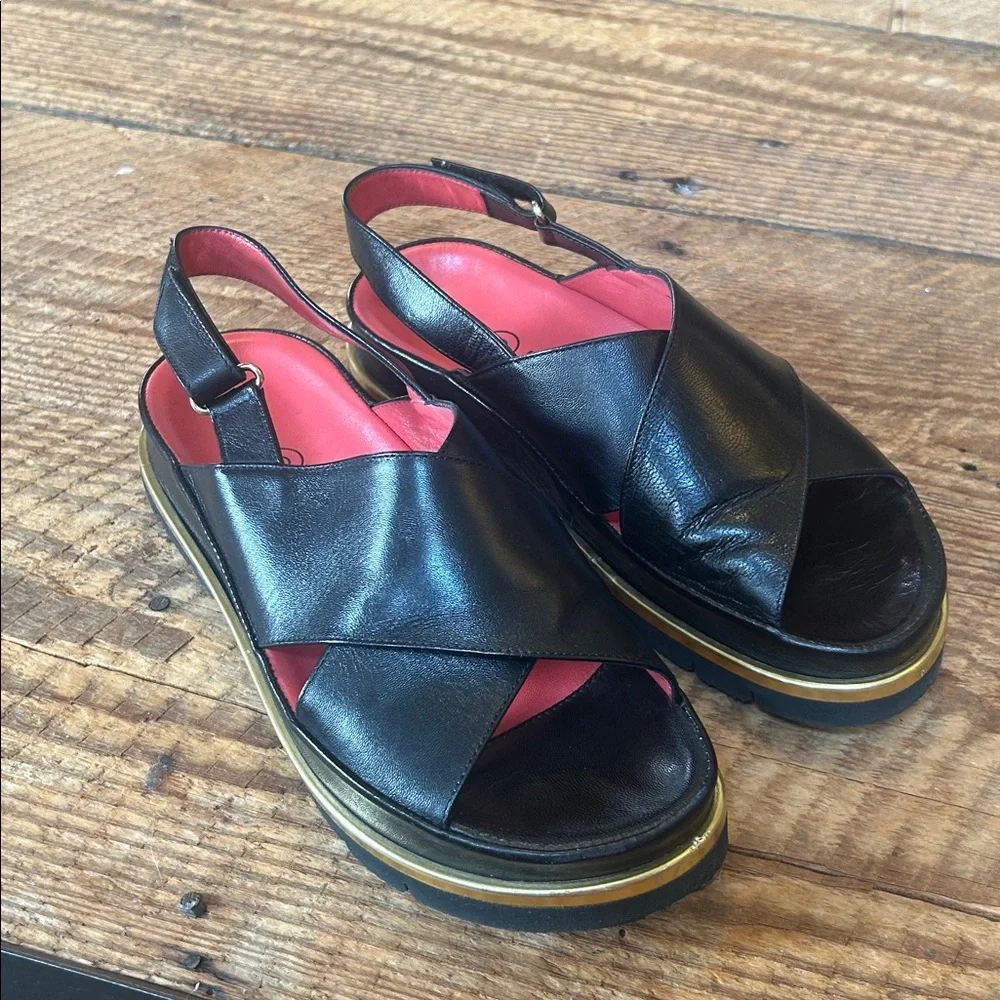 Pas de Rogue slingback sandals